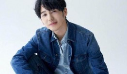 最新爆料男星有哪些,最新爆料揭秘当红男星背后的故事